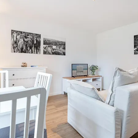 Apartment Dorfstrasse 24 Henne Grebin
