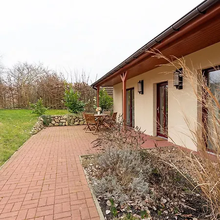 Dorfstrasse 24 Henne * Grebin