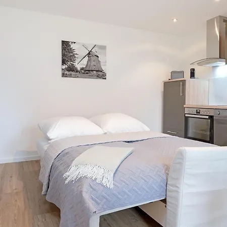 Apartament Dorfstrasse 24 Henne Grebin