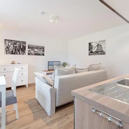 Apartament Dorfstrasse 24 Henne Grebin